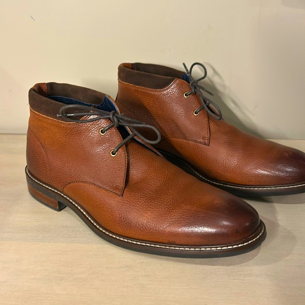 Cole Haan grand OS men’s size 10 leather chukka boot style, beautiful brown
